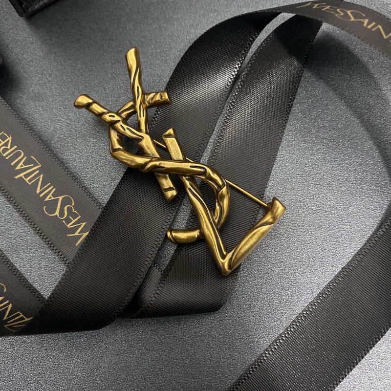 YSL Brooch 10lyr35